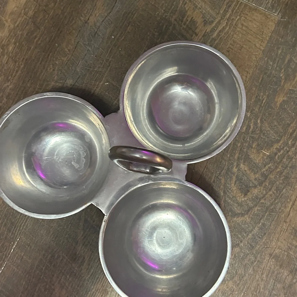 Pewter 3 Compartment Condiment Snack Nut Candy Dish‎ Handle Made in India